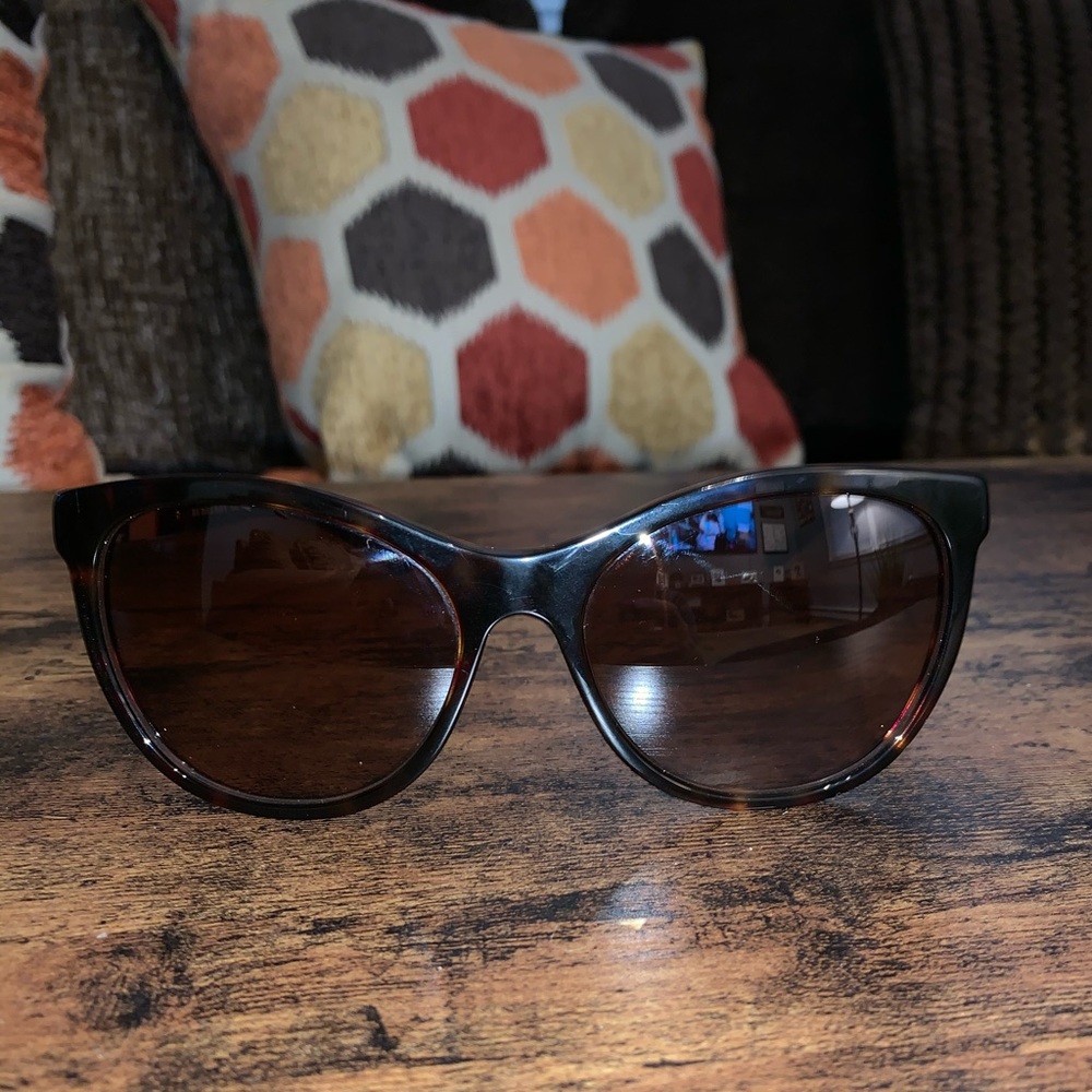 Burberry sunglasses